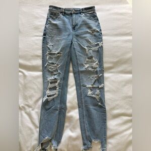 American Eagle Ripped Stretch Mom Jean